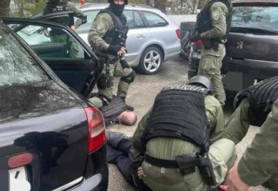 Pala i jedna Banjalučanka: Pretresi u Banjaluci i Zenici – uhapšeno 13 osoba