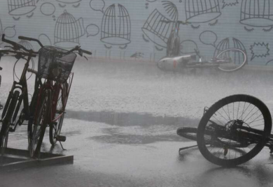 Ciklonski užas ide prema Balkanu: Obilna kiša paralisala BiH, ali i region