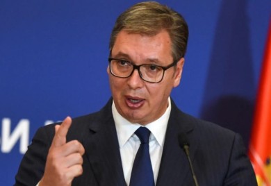 Oglasio se Vučić nakon medijskih napisa da je hitno primljen u bolnicu