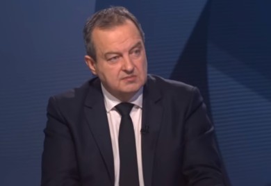 Dačić: Američki državljanin uhapšen u centru Beograda, nosio pištolj s mecima