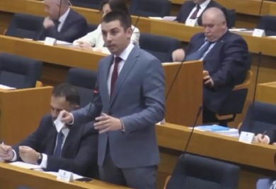 ŠULIĆ: U kontinutetu raditi na povećanju plata u javnom i realnom sektoru