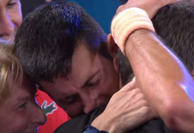 Novak se slomio nakon osvajanja epske krune, plakala je "Rod Lejver arena", plakali smo i mi (VIDEO)
