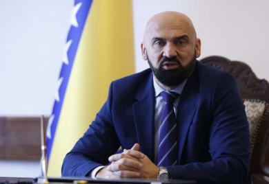 Ramo Isak bio u "Kantonu 11": Voditelj ga ispravljao (VIDEO)