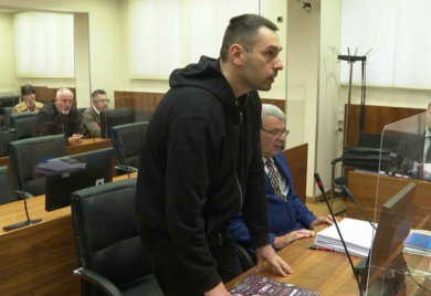 "RADI SE O ISTOJ OSOBI, ALI..."  Nastavljeno suđenje Daliboru Mandiću za BRUTALNO UBISTVO Ariela Bogdanovića u Banjaluci