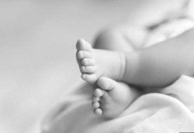 Pala sa četvrtog sprata zgrade: Beba preminula u bolnici