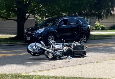 U sudaru motora i BMW-a nastradao motociklista