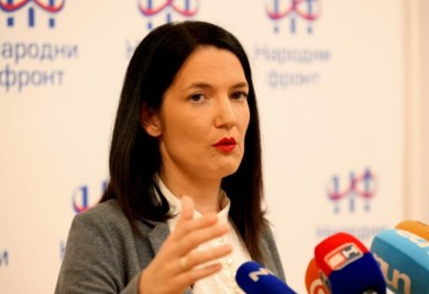"Da li je otišao da im pokaže srednji prst" Trivićeva o sastanku Goganovića iz SNSD sa predstavnicima SAD