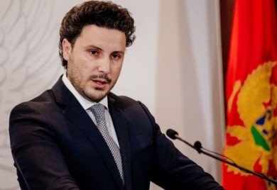 Abazović poslao “ljubavnu” poruku EU: “Samo nas ne ostavljajte same” VIDEO