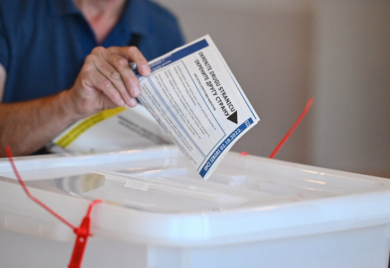 Neovlašćeno popunile 400 glasačkih listića: Dvije žene optužene za malverzacije na izborima u Hozićima