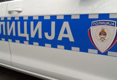 Žena skočila sa balkona zgrade na Starčevici, preživjela pad