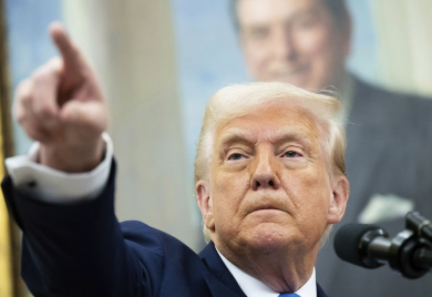 Tramp zaprijetio: Biće bombardovanja