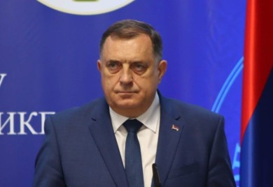 Oglasio se Dodik o povlačenju zakona o NVO