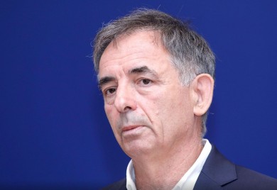 PUPOVAC: Ćirilica je sastavni dio života i tradicije ljudi u Vukovaru