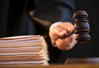 Trebinjac osuđen na zatvorsku kaznu zbog prijetnju tužiocu: Ostroga mi, odoh po pušku ubiću ga