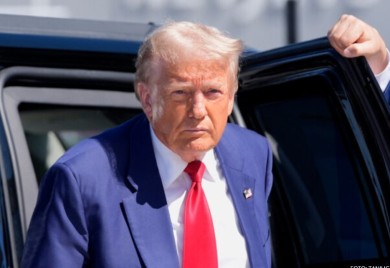 Tramp zatražio da BRIKS ne pravi svoju valutu