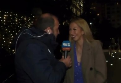 Prekinula novinarsko javljanje sa utakmice uživo: "Moje s*** su prave" (VIDEO)