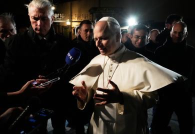 Papa pozvao Trampa da pronađe izlaz za okončanje rata u Iranu