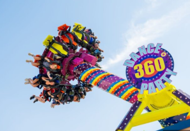 Jezive scene: Ringišpil pukao napola, više osoba povrijeđeno VIDEO