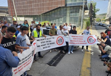 Profesionalni vozači: „Nismo migranti, hoćemo da radimo!“