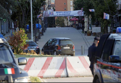 Rast napetosti na Kosovu; Radojević: Srbi se neće odreći registarskih tablica Srbije