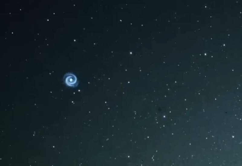 Na nebu iznad Havaja pojavila se misteriozna spirala (Video)