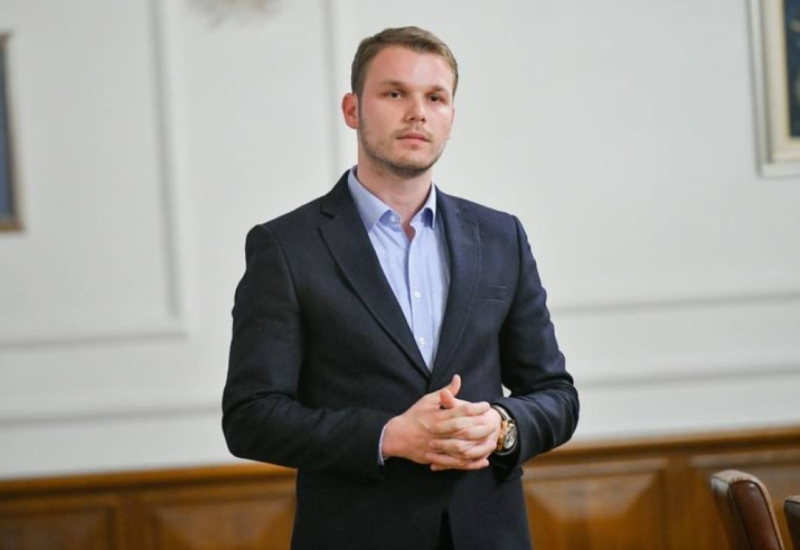 Stanivuković o 1. martu: Sindrom ludila u kojem se proslavlja početak rata