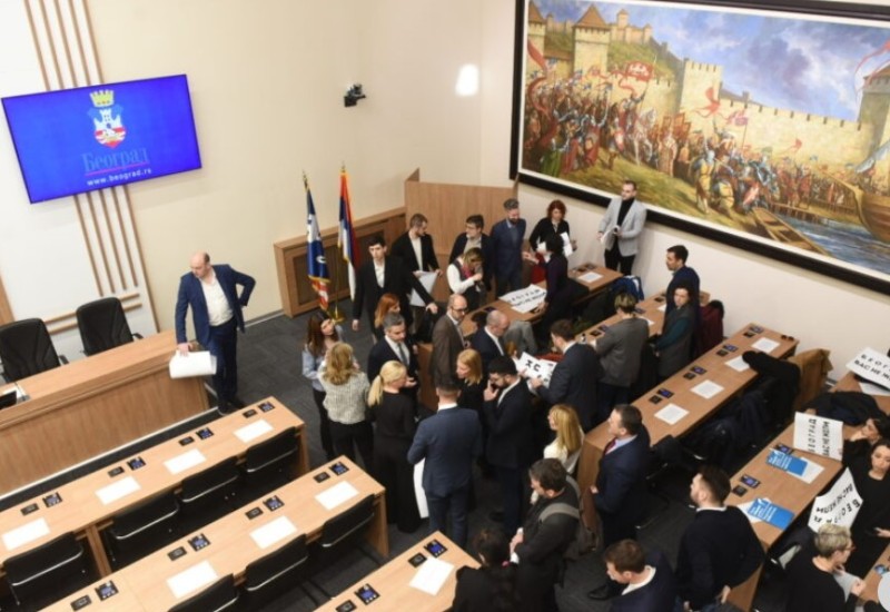 Skupština Beograda ni danas nije konstituisana: Vučić za nove izbore, Šapić za stavljanje “svega na sto”