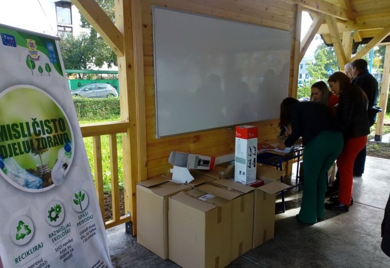 Osnovne škole zarađuju od plastične ambalaže