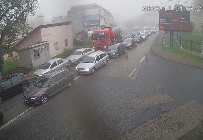 Pojačan saobraćaj na prelazima Gradiška, Gradina i Velika Kladuša