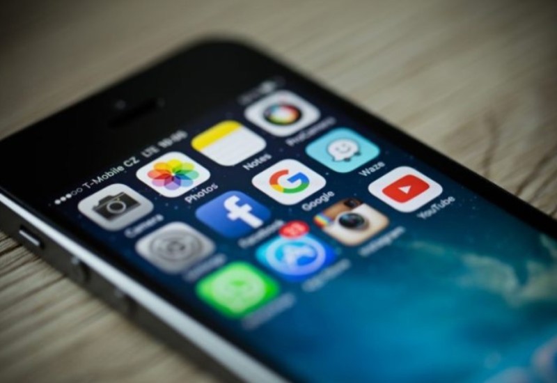 Od danas u EU na snazi strožija pravila za Google, Facebook, Apple…