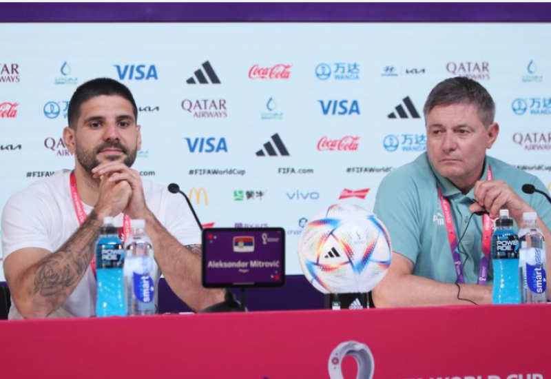 PIKSI: Možda krenem s tri napadača, Vlahović je spreman