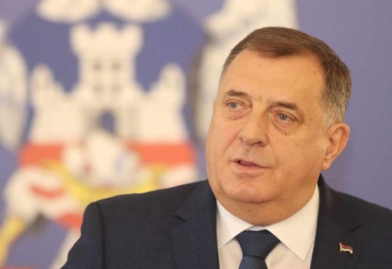Dodik pozvao da se glasa za Vučića, Šapića i SNS