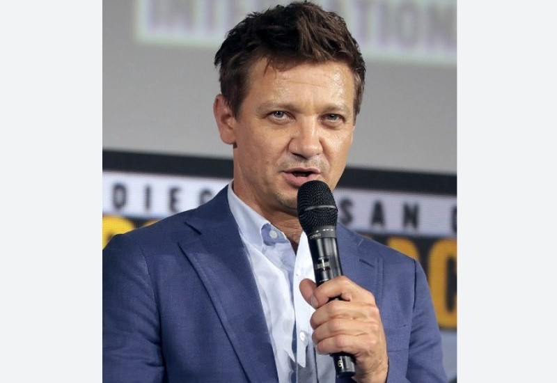 Džeremi Rener u kritičnom stanju: Marvelov junak doživio nezgodu dok je čistio snijeg