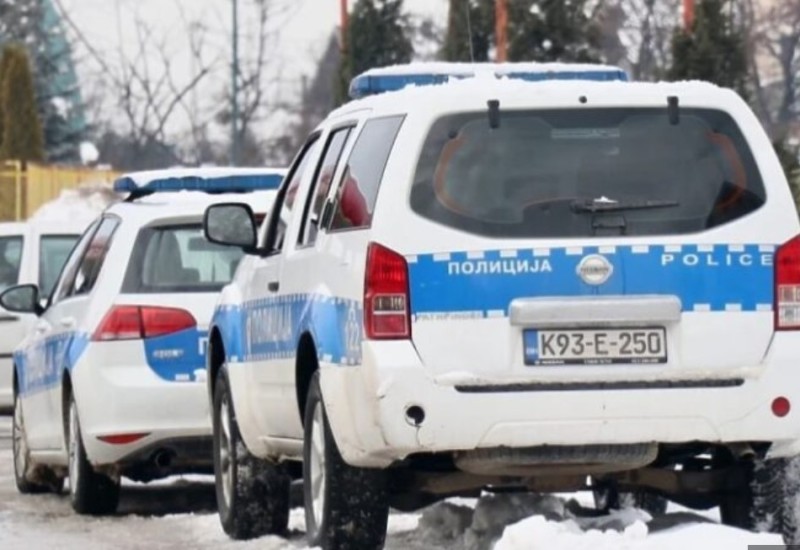 Banjalučanin dočekao policajce: Otvorio vrata stana uperivši pištolj prema njima