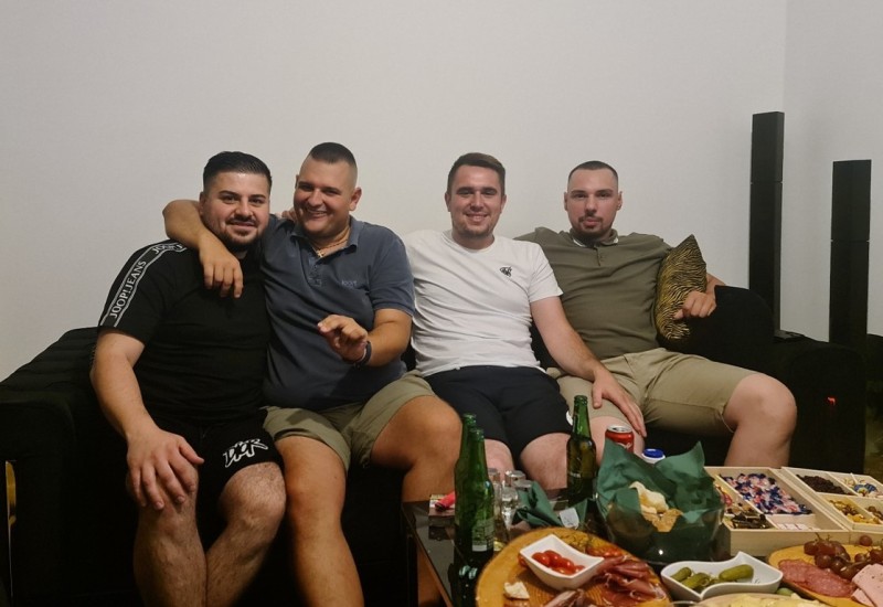 Naši u Austriji proslavljaju rođenje sina