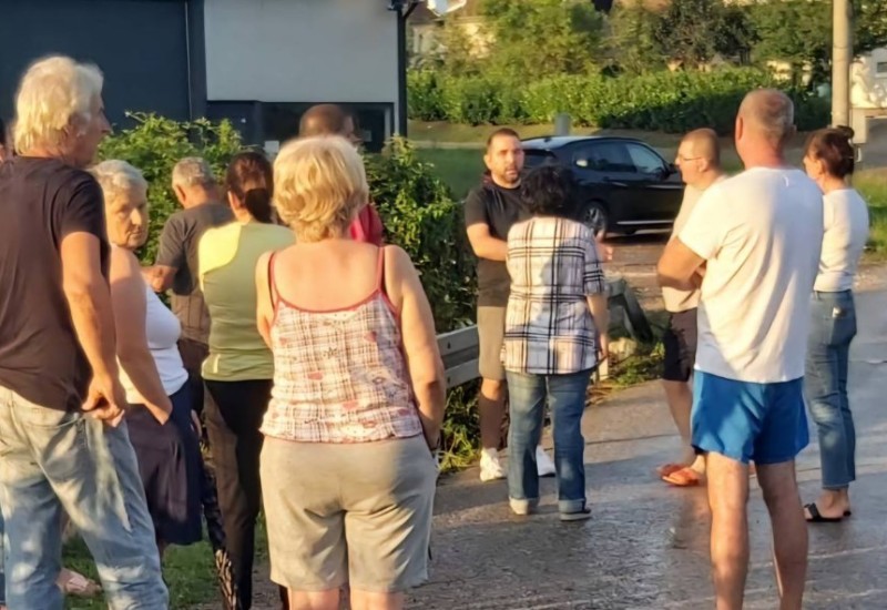 Pećanac uz svoj narod: Neredovno održavanje potoka u Barlovcima uzrokovalo katastrofalne poplave