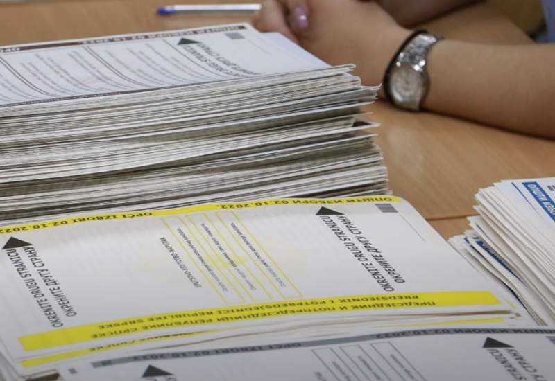 PDP I SDS KRŠE IZBORNU TIŠINU: Na dan izbora šalju SMS poruke građanima da glasaju