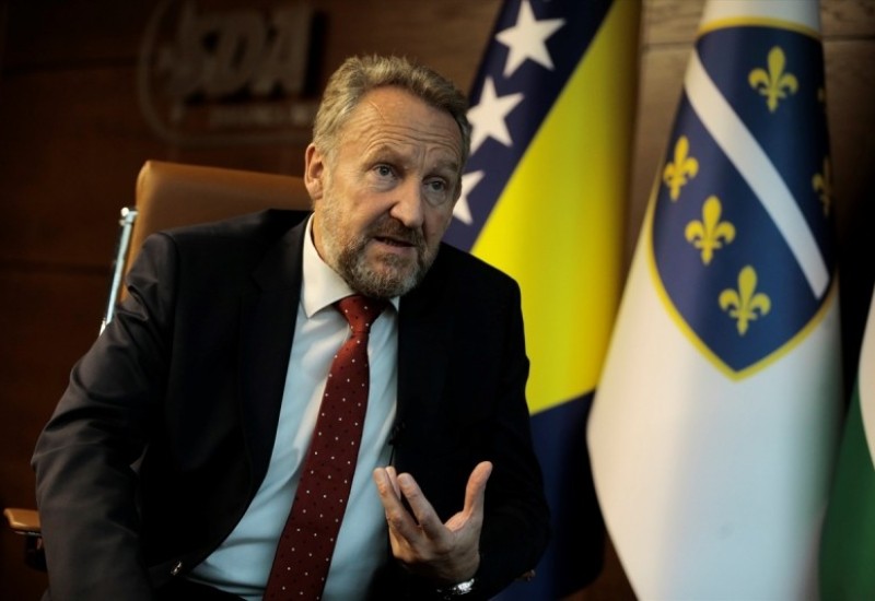 IZETBEGOVIĆ: Očekujem pobjedu, kako ličnu, tako i SDA