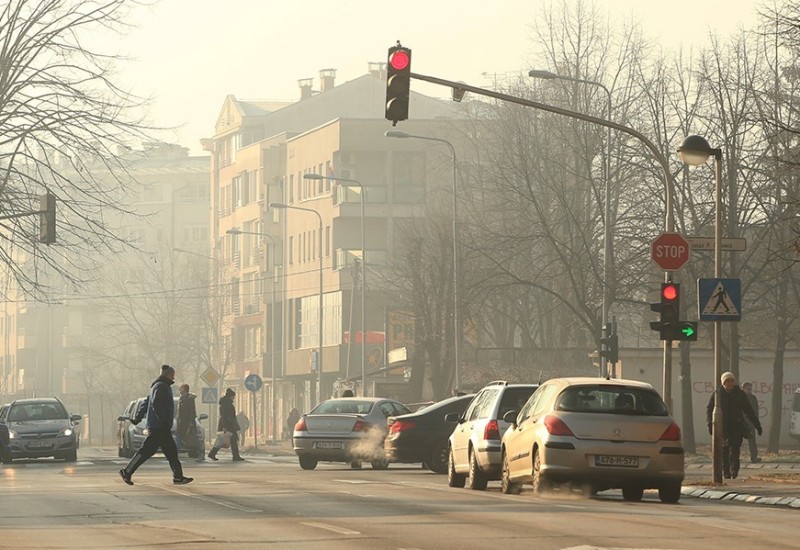 Jutro pretežno oblačno, tokom dana oblačno uz sunčane periode i nižu temperaturu