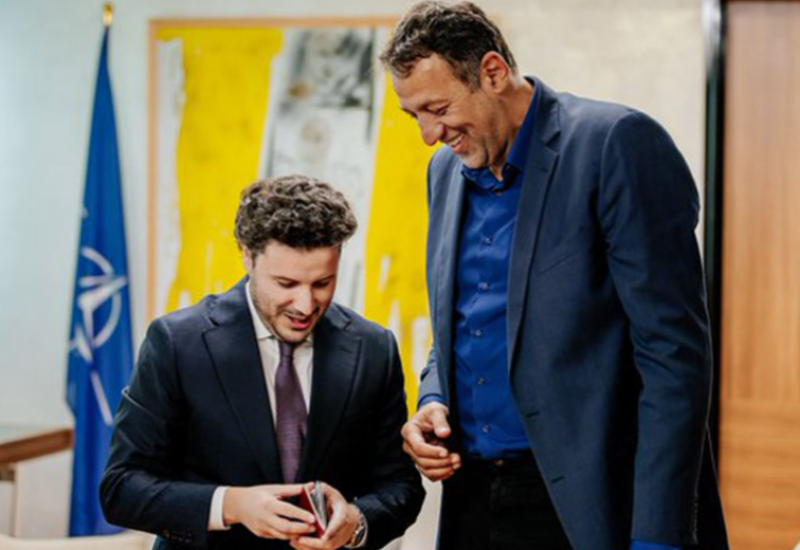 Vlade Divac dobio crnogorsko državljanstvo