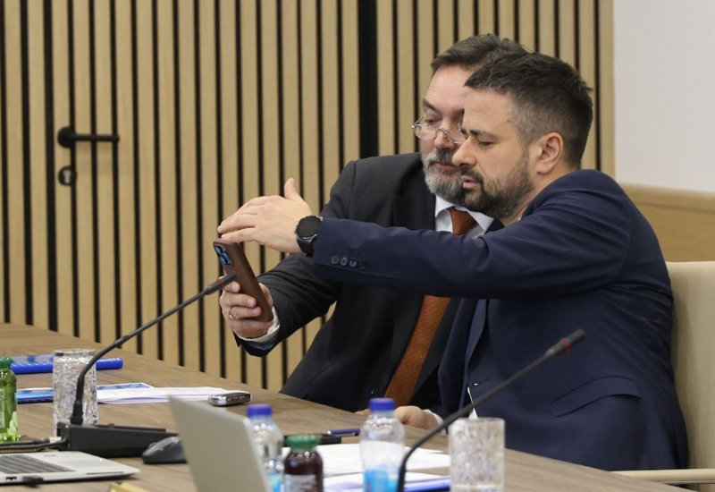 Smjene Špirića, Košarca i Amidžića