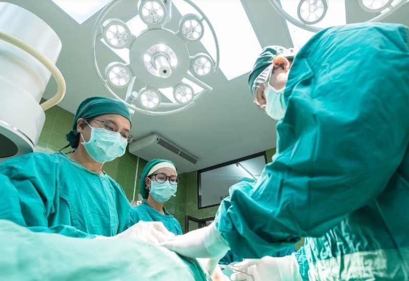 Zanimljiva situacija u UKC RS: Drvarčani u operacionoj sali