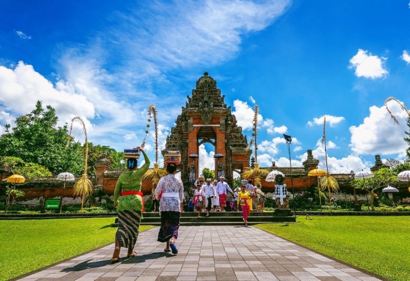 Indonezija donosi zakon koji brani seks van braka, kazne do jedne godine zatvora