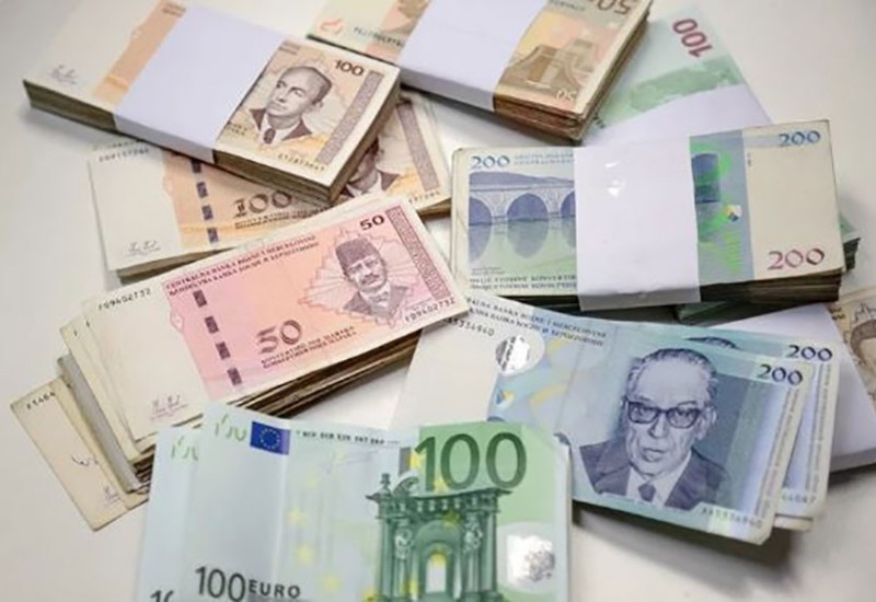 Poreska uprava RS prikupila 2,81 milijardi KM javnih prihoda
