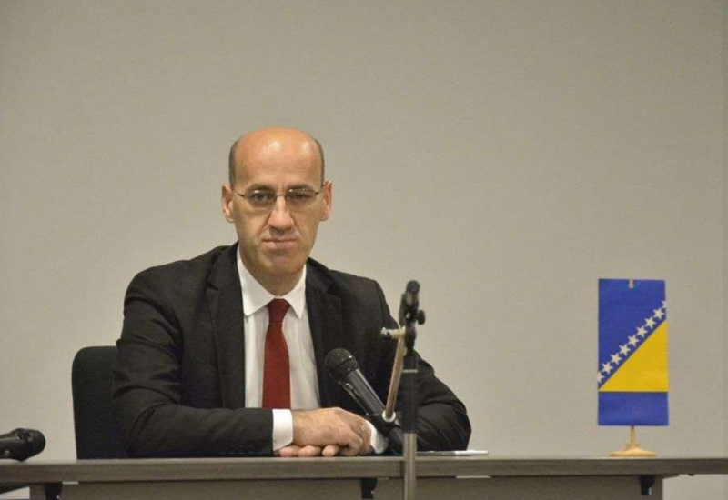 Salkić tvrdi da je smijenjen jer nije išao na pregovore sa Dodikom i Viškovićem