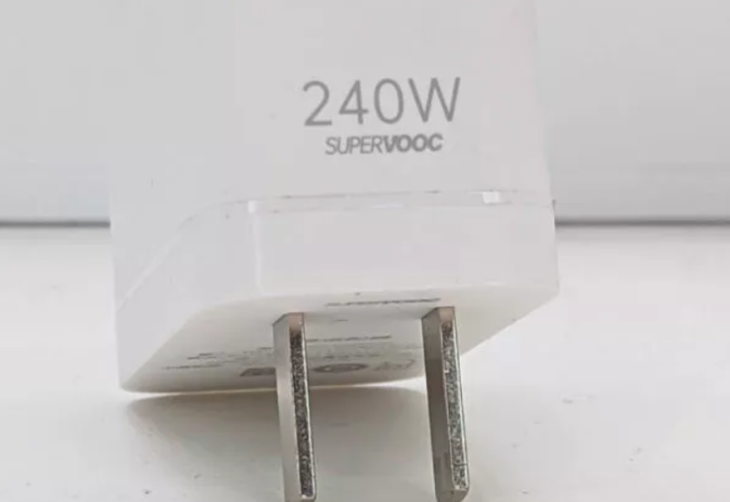 Novi punjač snage 240 W napuniće bateriju za 9 minuta