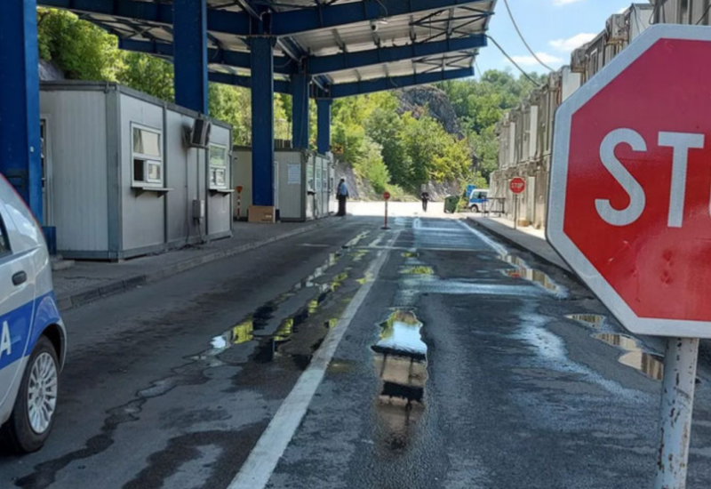 Kosovska policija na Jarinju privela profesora iz Sjeverne Mitrovice