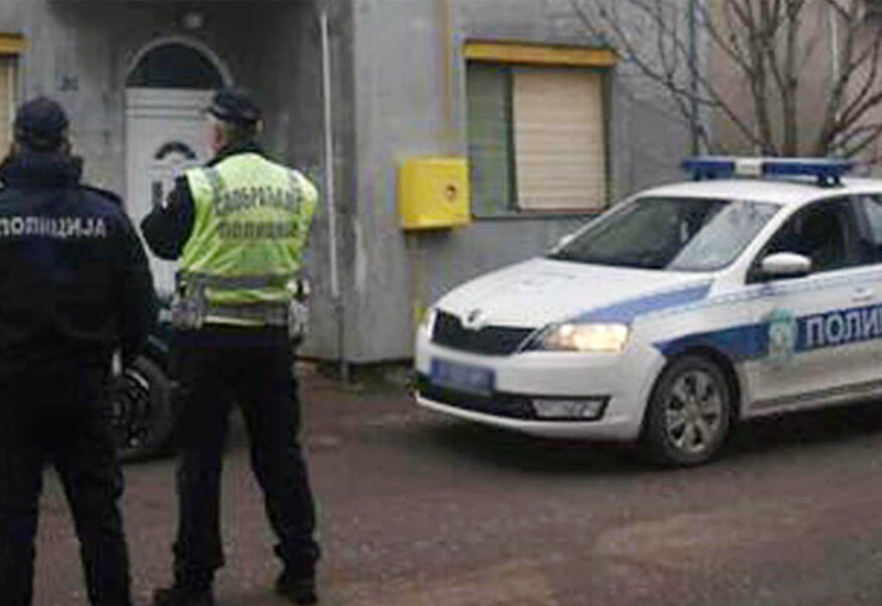 Ubio muškarca čekićem zbog žene, pa presudio sebi