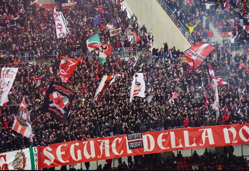 Navijači se digli na noge i spriječili transfer svog kluba