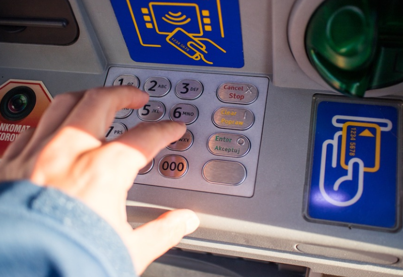 U Francuskoj uhapšene četiri osobe iz BiH, sa bankomata opljačkali 150.000 evra penzionerima